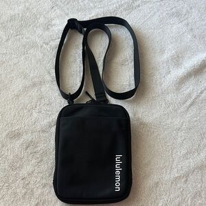 lululemon athletica Black Compact Crossbody/belt mini bag